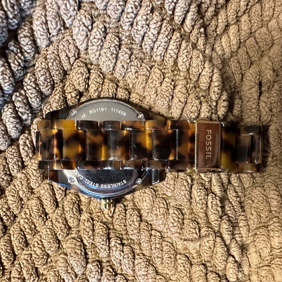 Fossil tortoise shell watch - Picture 3 of 4